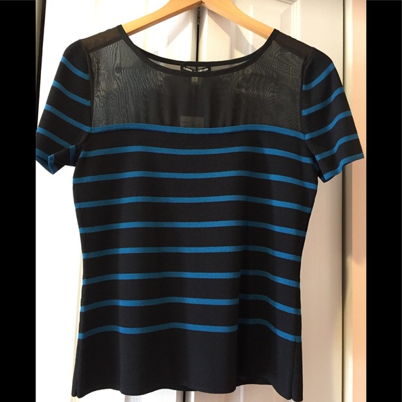 Sophisticated and Pretty Top by Cable and Gauge - Picture 5 of 8